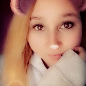 Meet your Posher, Tania